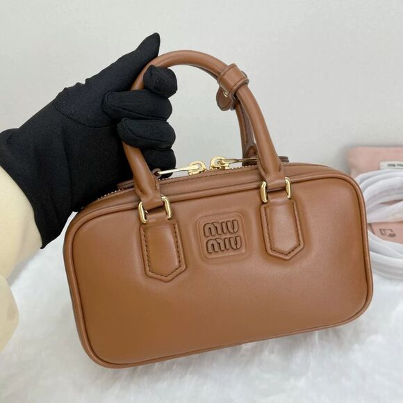 Miu Miu Women Pre-Loved Bag Very Good Condition - Picture 7 of 9